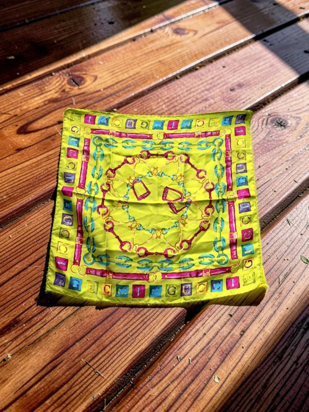 GORGEOUS MINI GUCCI SILK SCARF Green Purple yellow chain Made in Italy (19)
